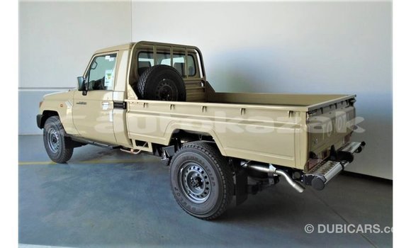 Buy Import Toyota Land Cruiser Beige Car in Import - Dubai in Akmecet Buy Import Toyota Land Cruiser Beige Car in Import - Dubai in Akmecet