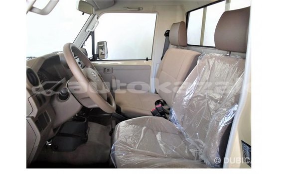 Buy Import Toyota Land Cruiser Beige Car in Import - Dubai in Akmecet Buy Import Toyota Land Cruiser Beige Car in Import - Dubai in Akmecet
