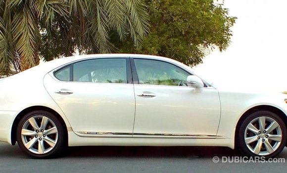 Buy Import Lexus LS White Car in Import - Dubai in Akmecet Buy Import Lexus LS White Car in Import - Dubai in Akmecet