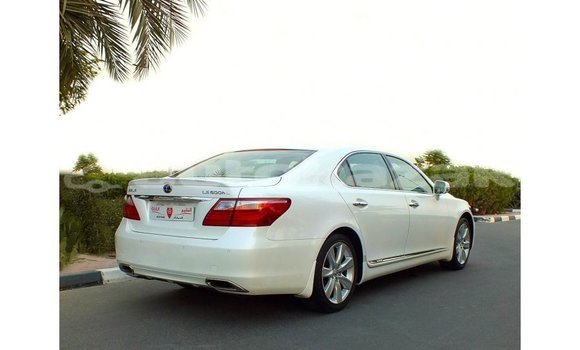 Buy Import Lexus LS White Car in Import - Dubai in Akmecet Buy Import Lexus LS White Car in Import - Dubai in Akmecet