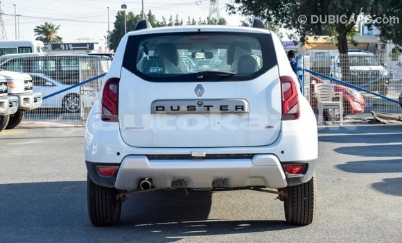Buy Import Renault Duster White Car in Import - Dubai in Akmecet