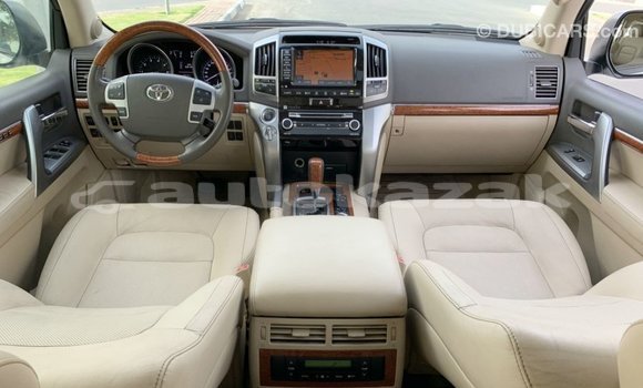 Buy Import Toyota Land Cruiser White Car in Import - Dubai in Akmecet Buy Import Toyota Land Cruiser White Car in Import - Dubai in Akmecet