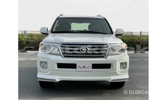 Buy Import Toyota Land Cruiser White Car in Import - Dubai in Akmecet Buy Import Toyota Land Cruiser White Car in Import - Dubai in Akmecet
