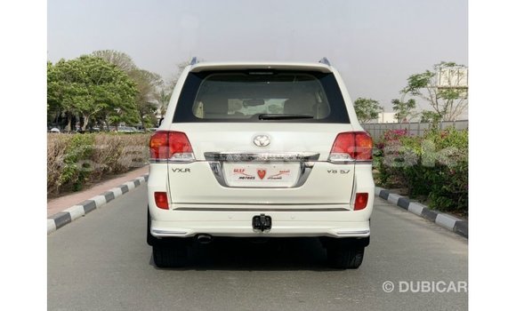 Buy Import Toyota Land Cruiser White Car in Import - Dubai in Akmecet Buy Import Toyota Land Cruiser White Car in Import - Dubai in Akmecet