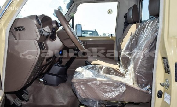 Buy Import Toyota Land Cruiser Beige Car in Import - Dubai in Akmecet Buy Import Toyota Land Cruiser Beige Car in Import - Dubai in Akmecet