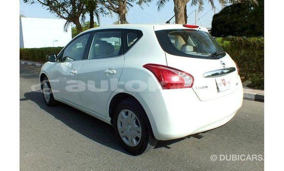 Buy Import Nissan Tiida White Car in Import - Dubai in Akmecet Buy Import Nissan Tiida White Car in Import - Dubai in Akmecet
