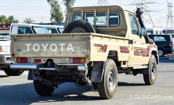 Buy Import Toyota Land Cruiser Beige Car in Import - Dubai in Akmecet Buy Import Toyota Land Cruiser Beige Car in Import - Dubai in Akmecet