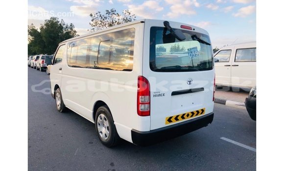 Buy Import Toyota Hiace White Car in Import - Dubai in Akmecet Buy Import Toyota Hiace White Car in Import - Dubai in Akmecet