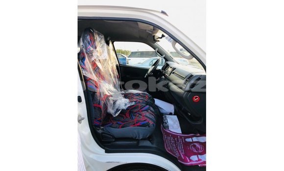 Buy Import Toyota Hiace White Car in Import - Dubai in Akmecet Buy Import Toyota Hiace White Car in Import - Dubai in Akmecet