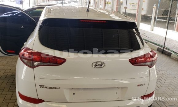 Buy Import Hyundai Tucson White Car in Import - Dubai in Akmecet Buy Import Hyundai Tucson White Car in Import - Dubai in Akmecet