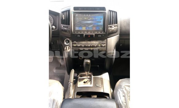 Buy Import Toyota Land Cruiser White Car in Import - Dubai in Akmecet Buy Import Toyota Land Cruiser White Car in Import - Dubai in Akmecet