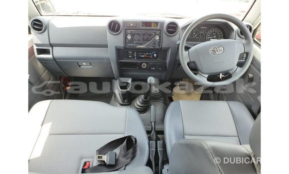 Buy Import Toyota Land Cruiser White Car in Import - Dubai in Akmecet Buy Import Toyota Land Cruiser White Car in Import - Dubai in Akmecet