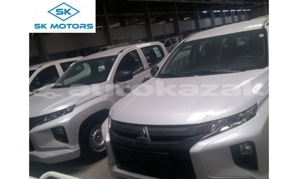 Buy Import Mitsubishi L200 White Car in Import - Dubai in Akmecet Buy Import Mitsubishi L200 White Car in Import - Dubai in Akmecet