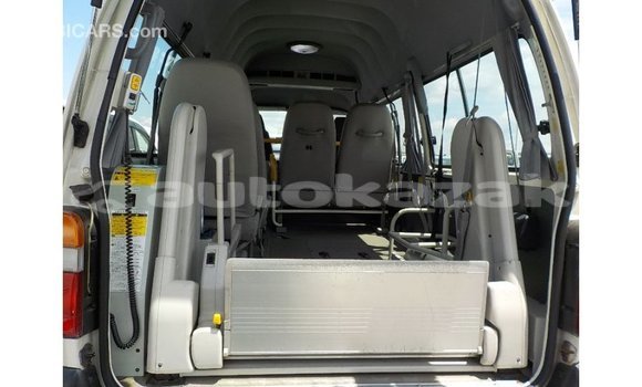 Buy Import Toyota Hiace White Car in Import - Dubai in Akmecet Buy Import Toyota Hiace White Car in Import - Dubai in Akmecet