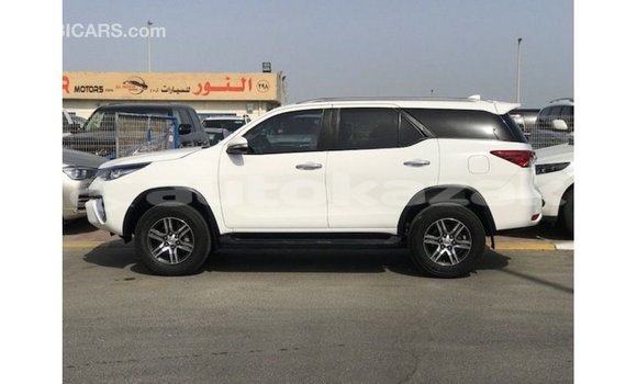 Buy Import Toyota Fortuner White Car in Import - Dubai in Akmecet Buy Import Toyota Fortuner White Car in Import - Dubai in Akmecet