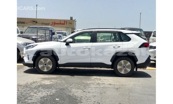 Buy Import Toyota 4Runner White Car in Import - Dubai in Akmecet Buy Import Toyota 4Runner White Car in Import - Dubai in Akmecet