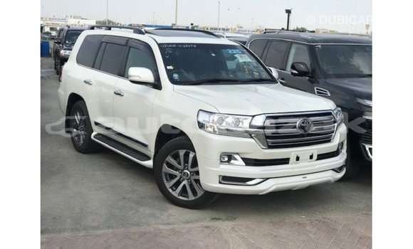 Buy Import Toyota Land Cruiser White Car in Import - Dubai in Akmecet Buy Import Toyota Land Cruiser White Car in Import - Dubai in Akmecet