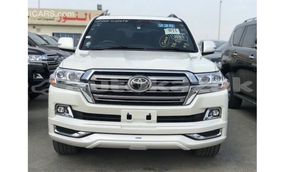 Buy Import Toyota Land Cruiser White Car in Import - Dubai in Akmecet Buy Import Toyota Land Cruiser White Car in Import - Dubai in Akmecet