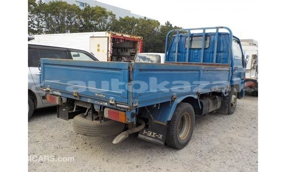 Buy Import Toyota Dyna Blue Car in Import - Dubai in Akmecet Buy Import Toyota Dyna Blue Car in Import - Dubai in Akmecet