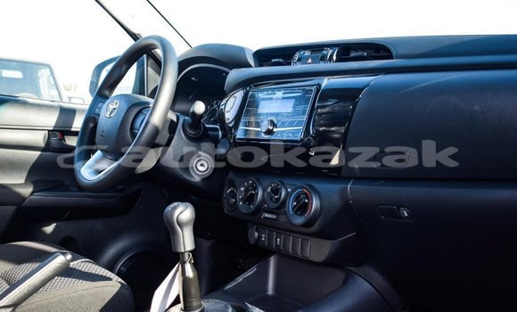 Buy Import Toyota Hilux White Car in Import - Dubai in Akmecet Buy Import Toyota Hilux White Car in Import - Dubai in Akmecet