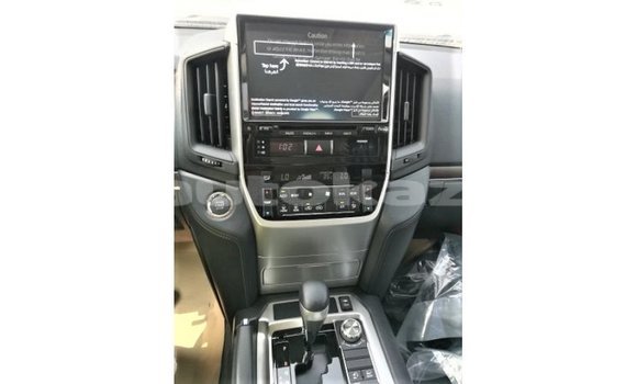 Buy Import Toyota Land Cruiser White Car in Import - Dubai in Akmecet Buy Import Toyota Land Cruiser White Car in Import - Dubai in Akmecet
