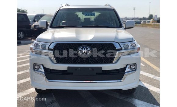 Buy Import Toyota Land Cruiser White Car in Import - Dubai in Akmecet Buy Import Toyota Land Cruiser White Car in Import - Dubai in Akmecet