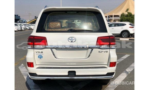 Buy Import Toyota Land Cruiser White Car in Import - Dubai in Akmecet Buy Import Toyota Land Cruiser White Car in Import - Dubai in Akmecet