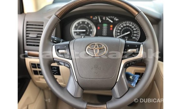 Buy Import Toyota Land Cruiser White Car in Import - Dubai in Akmecet Buy Import Toyota Land Cruiser White Car in Import - Dubai in Akmecet