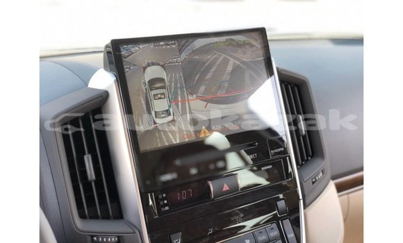 Buy Import Toyota Land Cruiser White Car in Import - Dubai in Akmecet Buy Import Toyota Land Cruiser White Car in Import - Dubai in Akmecet