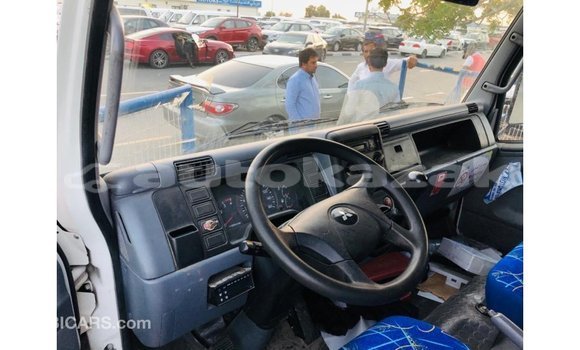 Buy Import Mitsubishi Carisma White Car in Import - Dubai in Akmecet Buy Import Mitsubishi Carisma White Car in Import - Dubai in Akmecet