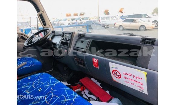 Buy Import Mitsubishi Carisma White Car in Import - Dubai in Akmecet Buy Import Mitsubishi Carisma White Car in Import - Dubai in Akmecet