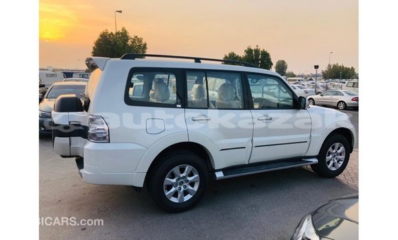 Buy Import Mitsubishi Pajero White Car in Import - Dubai in Akmecet Buy Import Mitsubishi Pajero White Car in Import - Dubai in Akmecet