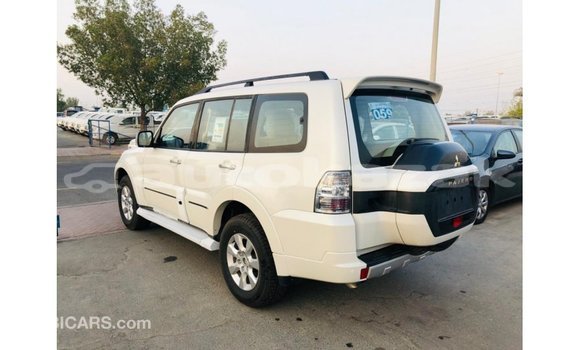 Buy Import Mitsubishi Pajero White Car in Import - Dubai in Akmecet Buy Import Mitsubishi Pajero White Car in Import - Dubai in Akmecet