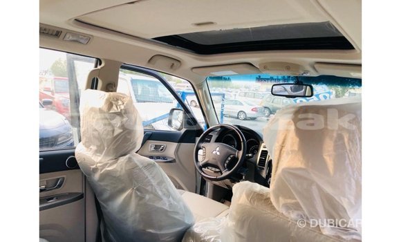Buy Import Mitsubishi Pajero White Car in Import - Dubai in Akmecet Buy Import Mitsubishi Pajero White Car in Import - Dubai in Akmecet