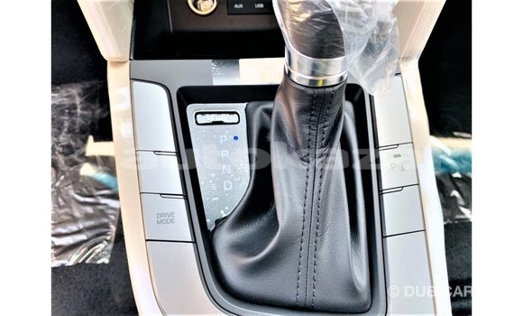 Buy Import Hyundai Elantra White Car in Import - Dubai in Akmecet Buy Import Hyundai Elantra White Car in Import - Dubai in Akmecet