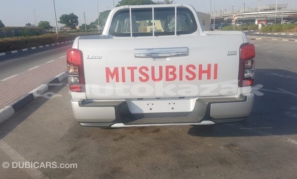 Buy Import Mitsubishi L200 White Car in Import - Dubai in Akmecet Buy Import Mitsubishi L200 White Car in Import - Dubai in Akmecet