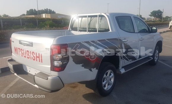Buy Import Mitsubishi L200 White Car in Import - Dubai in Akmecet Buy Import Mitsubishi L200 White Car in Import - Dubai in Akmecet