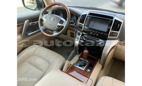 Buy Import Toyota Land Cruiser White Car in Import - Dubai in Akmecet Buy Import Toyota Land Cruiser White Car in Import - Dubai in Akmecet
