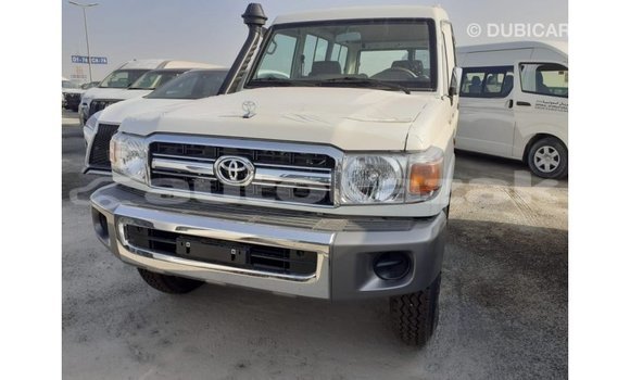 Buy Import Toyota Land Cruiser White Car in Import - Dubai in Akmecet Buy Import Toyota Land Cruiser White Car in Import - Dubai in Akmecet