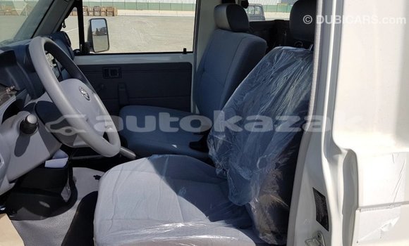 Buy Import Toyota Land Cruiser White Car in Import - Dubai in Akmecet Buy Import Toyota Land Cruiser White Car in Import - Dubai in Akmecet