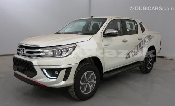 Buy Import Toyota Hilux White Car in Import - Dubai in Akmecet Buy Import Toyota Hilux White Car in Import - Dubai in Akmecet