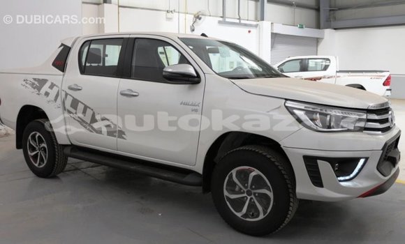Buy Import Toyota Hilux White Car in Import - Dubai in Akmecet Buy Import Toyota Hilux White Car in Import - Dubai in Akmecet