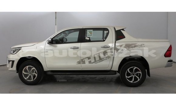 Buy Import Toyota Hilux White Car in Import - Dubai in Akmecet Buy Import Toyota Hilux White Car in Import - Dubai in Akmecet
