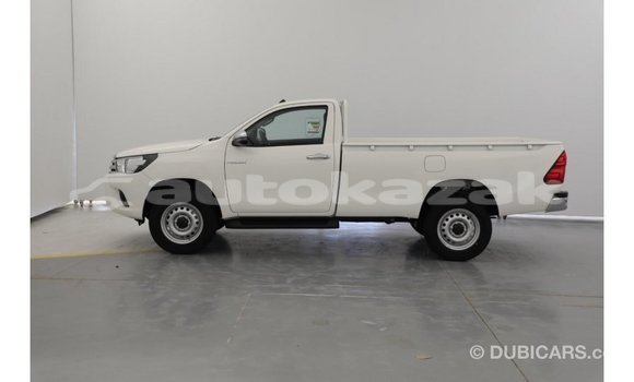 Buy Import Toyota Hilux White Car in Import - Dubai in Akmecet Buy Import Toyota Hilux White Car in Import - Dubai in Akmecet