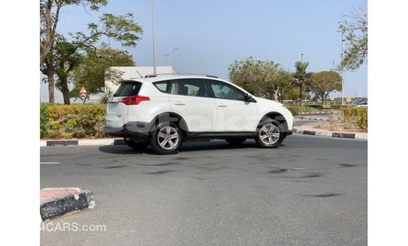 Buy Import Toyota 4Runner White Car in Import - Dubai in Akmecet Buy Import Toyota 4Runner White Car in Import - Dubai in Akmecet