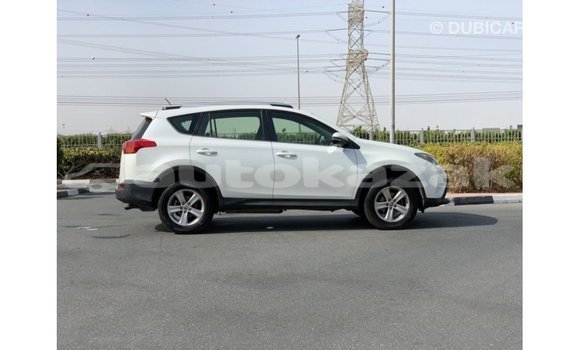 Buy Import Toyota 4Runner White Car in Import - Dubai in Akmecet Buy Import Toyota 4Runner White Car in Import - Dubai in Akmecet