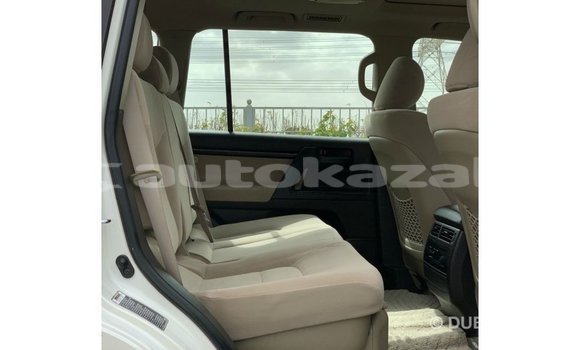 Buy Import Toyota Land Cruiser White Car in Import - Dubai in Akmecet Buy Import Toyota Land Cruiser White Car in Import - Dubai in Akmecet