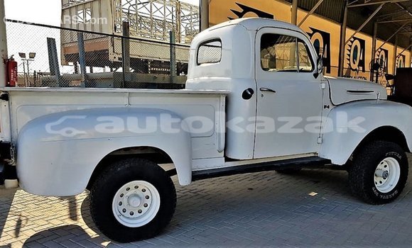 Buy Import Ford Club Wagon White Car in Import - Dubai in Akmecet Buy Import Ford Club Wagon White Car in Import - Dubai in Akmecet