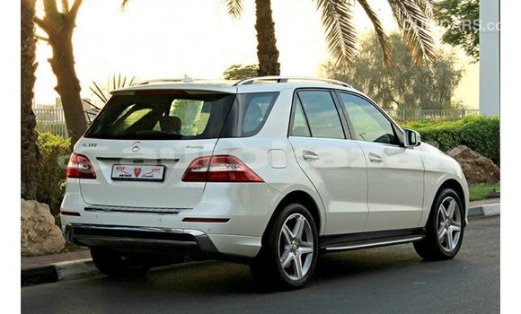 Buy Import Mercedes-Benz 190 White Car in Import - Dubai in Akmecet Buy Import Mercedes-Benz 190 White Car in Import - Dubai in Akmecet