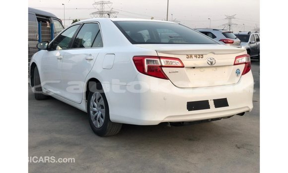 Buy Import Toyota Camry White Car in Import - Dubai in Akmecet Buy Import Toyota Camry White Car in Import - Dubai in Akmecet